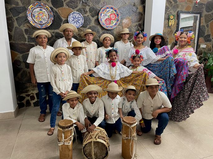 Panama dance group