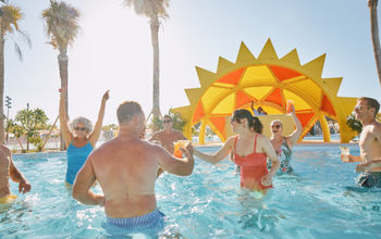 Calypso Lagoon’s DJ Island and Mingo’s Tropical Bar & Kitchen Swim Up Bar
