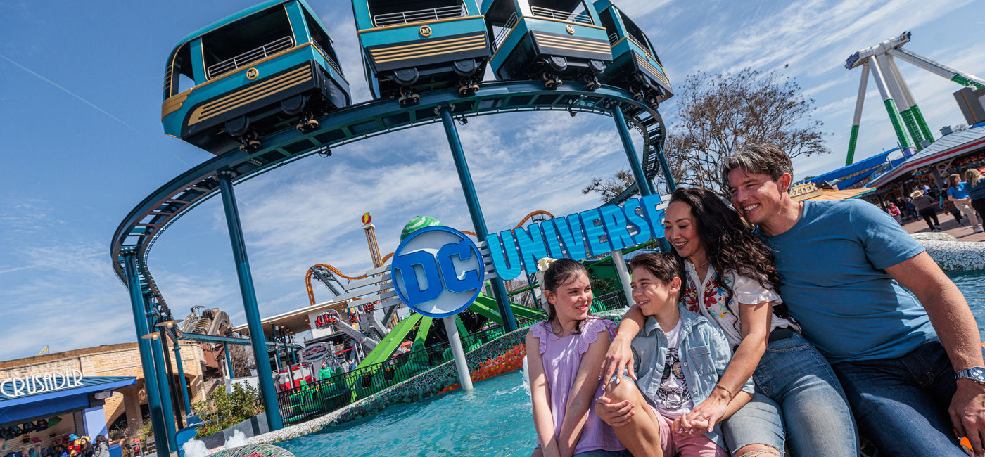Image: DC Universe at Six Flags Fiesta Texas. (Source: Six Flags Media)