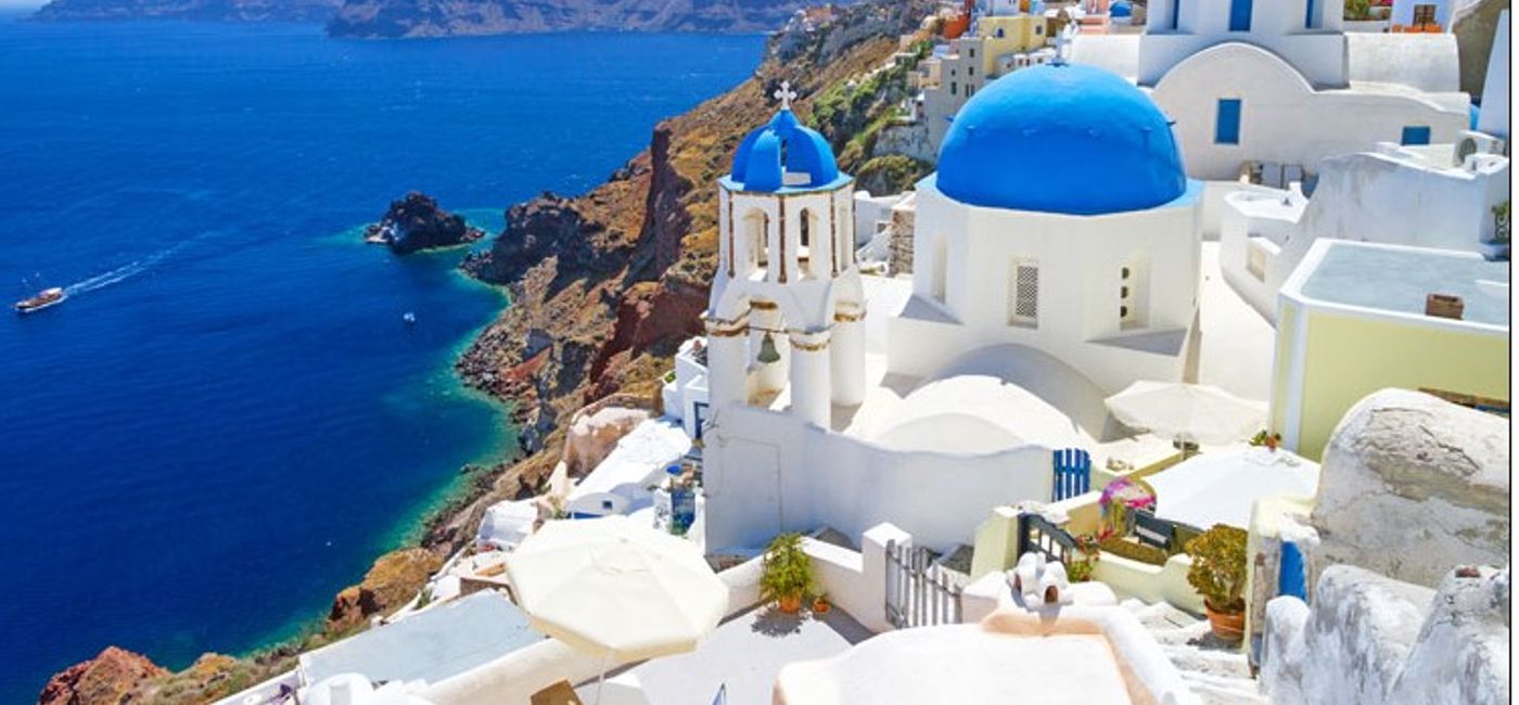 Image: EuropeExpress provides small group and private tour options.