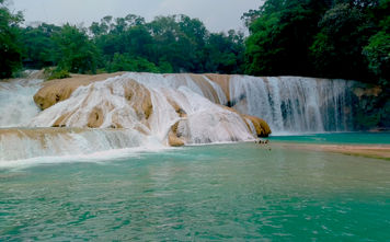 Cascadas de Agua Azul (Agua Azul Falls), a natural wonder of Chiapas. The green and blue colors are due to dissolved carbonate salts in the water.