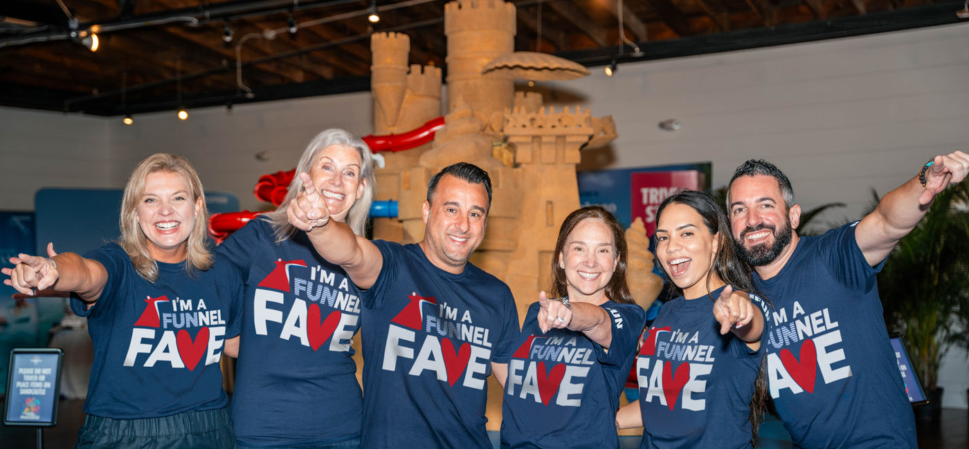 Image: Carnival's new Funnel Faves campaign spotlights travel advisors (Photo Credit: Carnival Cruise Line)