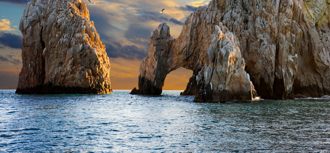 Image: The Arch at Land's End in Los Cabos, Mexico. (Photo Credit: Adobe Stock/Guntherize)