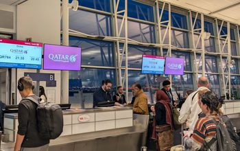 Qatar Airways boarding at YUL