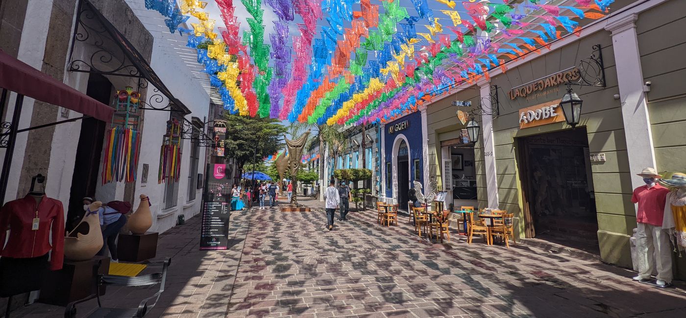 Image: Tlaquepaque is a popular destination outside of Guadalajara that sells ceramics, artisanal wares, and so much more. (photo via Alex Temblador)