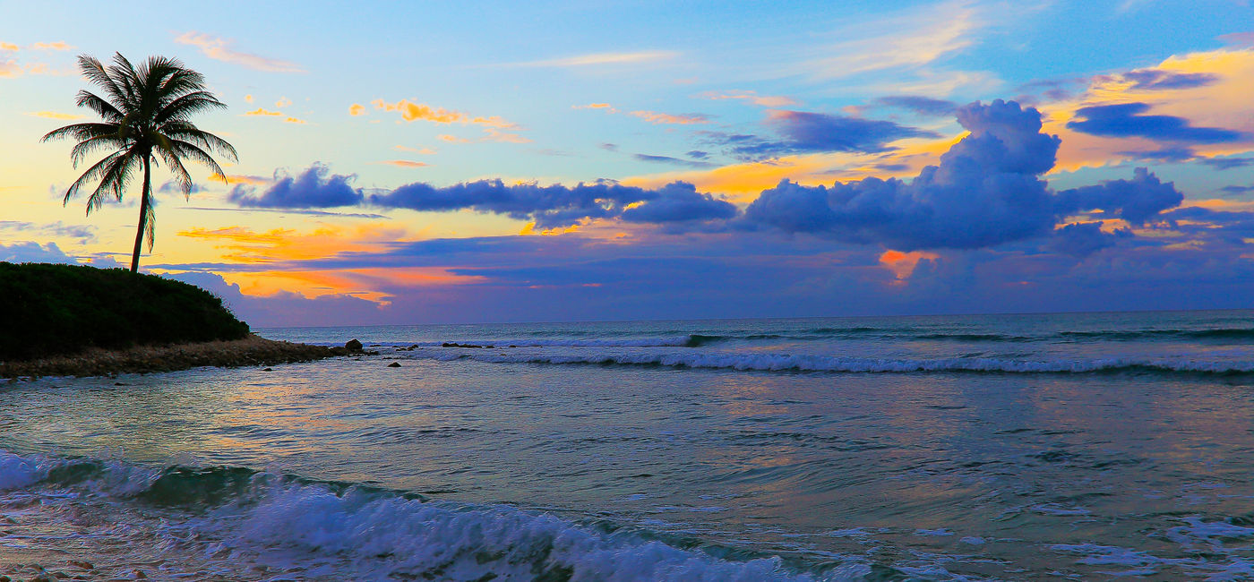 Image: Montego Bay, Jamaica at sunset. (photo via  agustavop / iStock / Getty Images Plus)