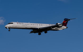Delta Connection flight Bombardier CRJ900