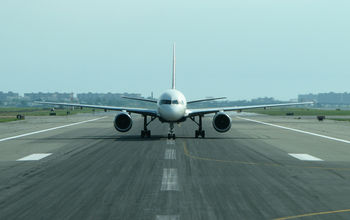 Thinsktock_Runway