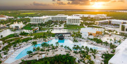Grand Palladium Select Collection Hotels are located in Costa Mujeres, Riviera Maya and Punta Cana.