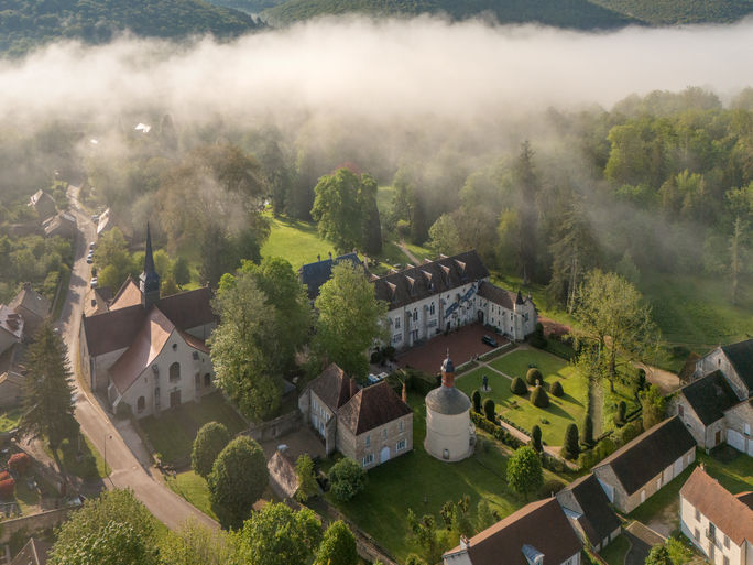 Abbaye de la Bussière, relais & Chateaux, luxury hotels in france, france luxury hotels, luxury hotels in burgundy, burgundy luxury hotels, hotels that used to be monasteries