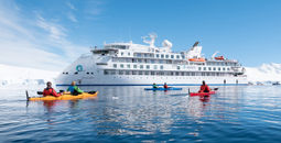 Kayaking Port Lockroy