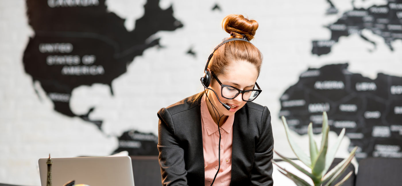 Image: A travel advisor hard at work (Photo Credit: rh2010/Adobe Stock)