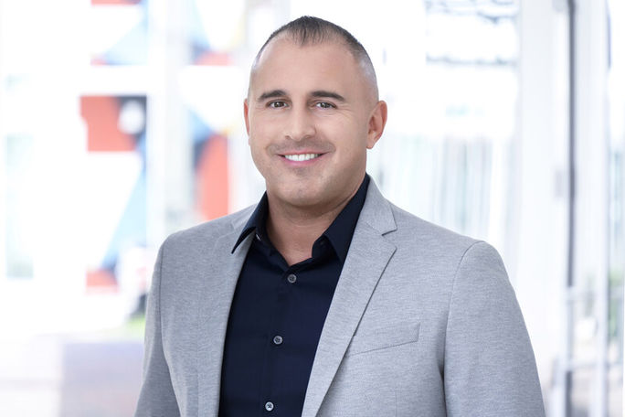 Brennan Quesnele, Oceania Cruises