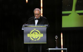 CLIA Inducts 2 Industry Veterans Into CLIA Hall of Fame