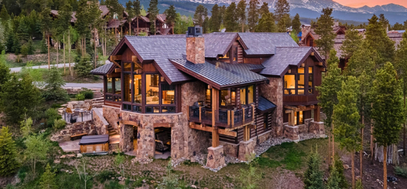 Image: Epic Retreat (Photo Credit: Villas of Distinction)