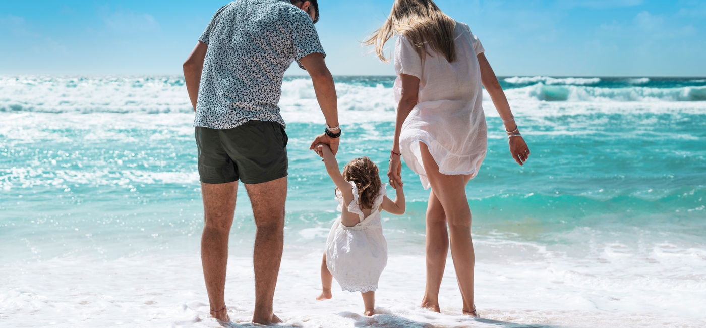 Image: Family at Grand Oasis Cancun (Photo Credit: Oasis Hotels & Resorts)