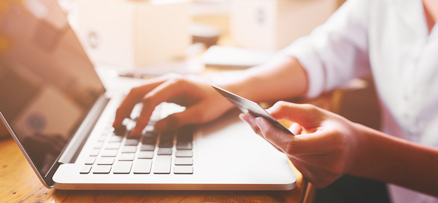 Image: Don't hesitate to cash in on rewards points (Photo Credit: Natnan Srisuwan / iStock / Getty Images Plus)