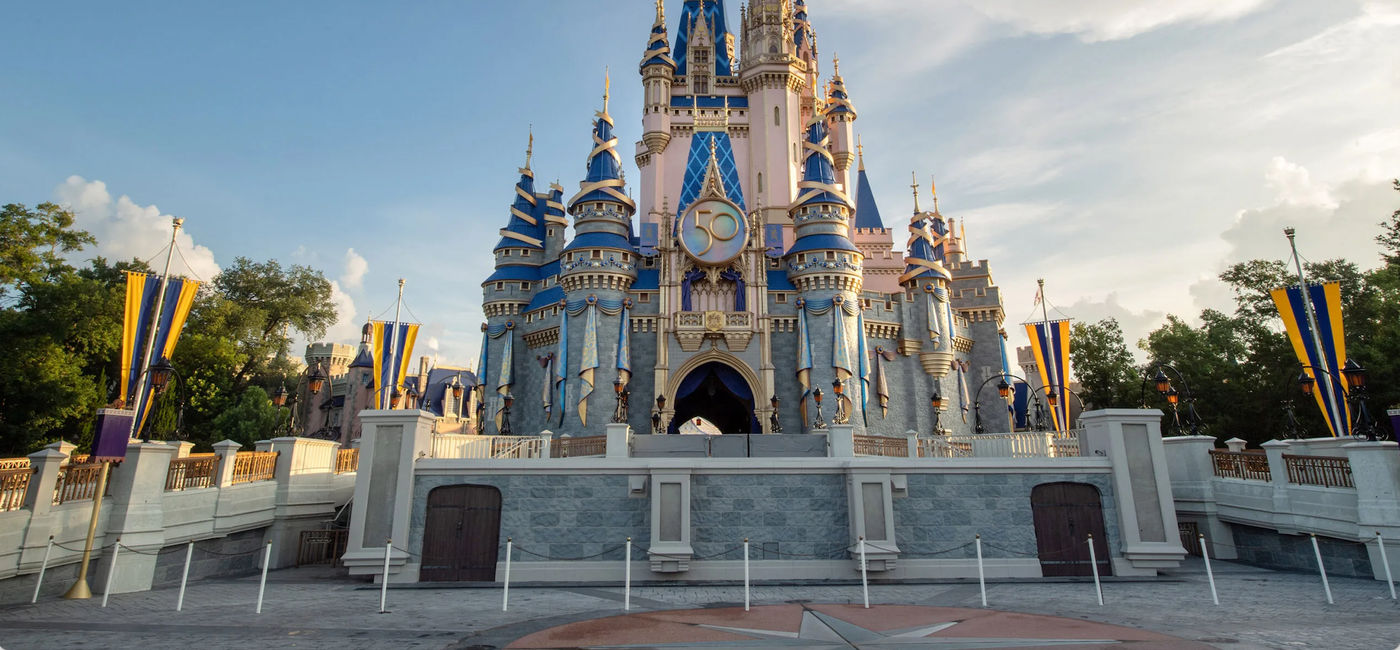 Image: Cinderella Castle 50th Anniversary Crest (Photo via Walt Disney World)
