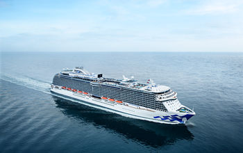 Crucero Regal Princess en un mar en calma