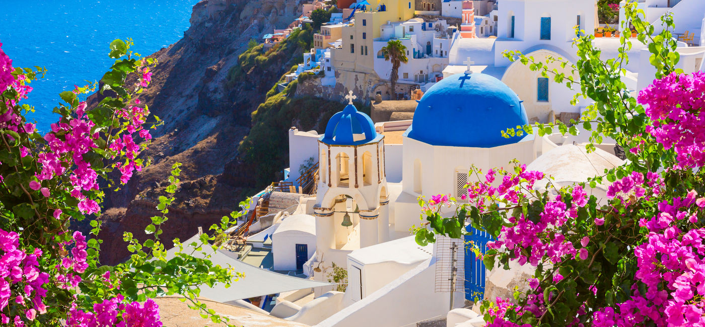 Image: Advisors are witnessing strong demand for cruises to Italy and Greece. Pictured, Santorini. (Source: maglara / Adobe Stock)