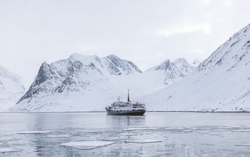 A mini cruise around the majestic Svalbard archipelago.
