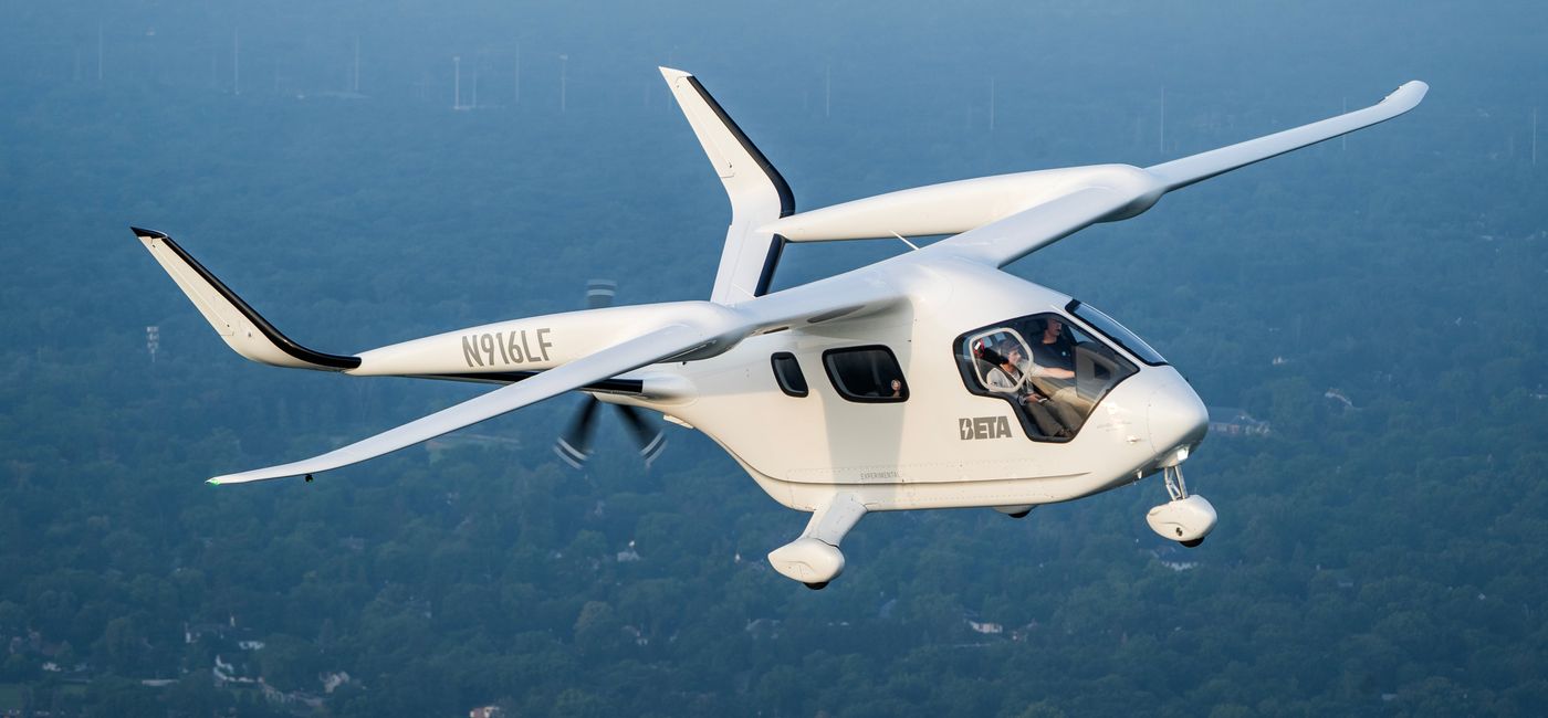Image: BETA eVTOL in sky (Photo Credit: Courtesy BETA Technologies)