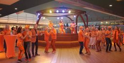 Holland America to Add Poolside Bandstands to Oosterdam, Zuiderdam