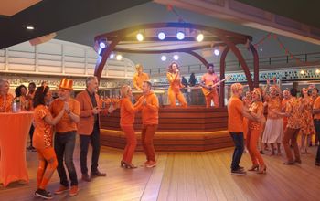 Holland America to Add Poolside Bandstands to Oosterdam, Zuiderdam