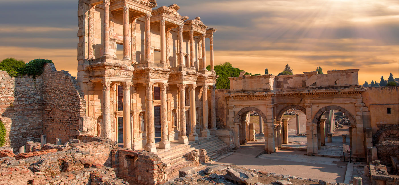 Image: Celsus Library in Ephesus, Turkey (Photo Credit: muratart/Adobe Stock)