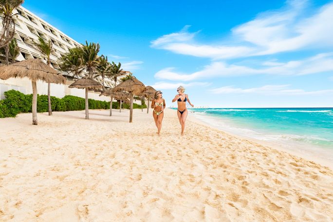 The beach at Grand Oasis