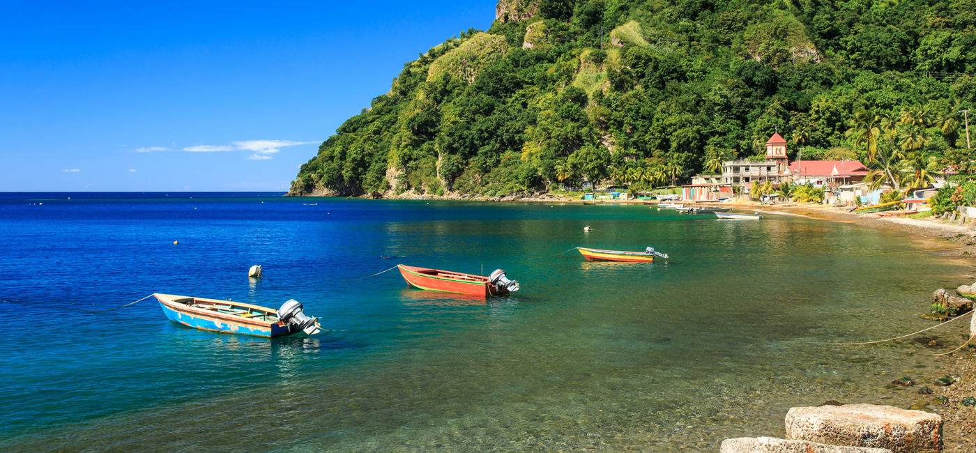 Image: Des bateaux dans la baie de Soufrière (Source: Courtesy AdobeStock)
