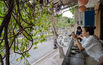 Lao Hac cafe balcony, Saigon