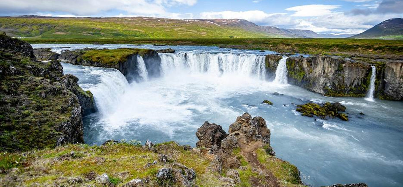 Hurtigruten Adding Iceland to Portfolio
