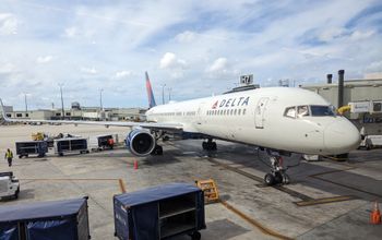 plane, delta, airport, tarmac, Delta Air Lines plane