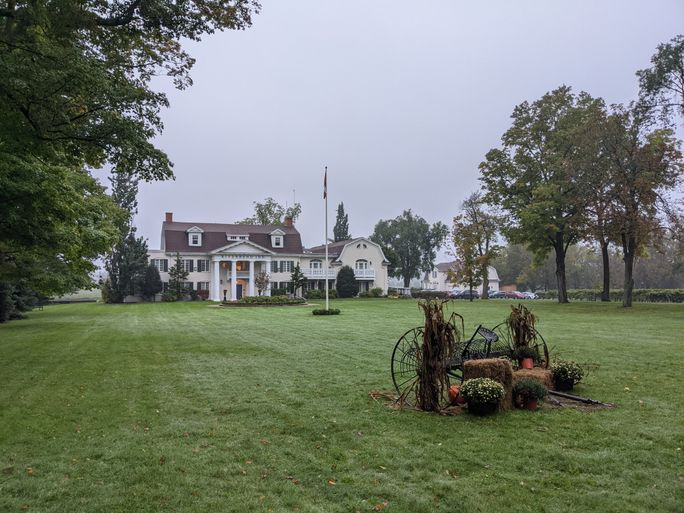 Niagara-on-the-Lake Riverbend Inn Niagara-on-the-Lake Riverbend Inn
