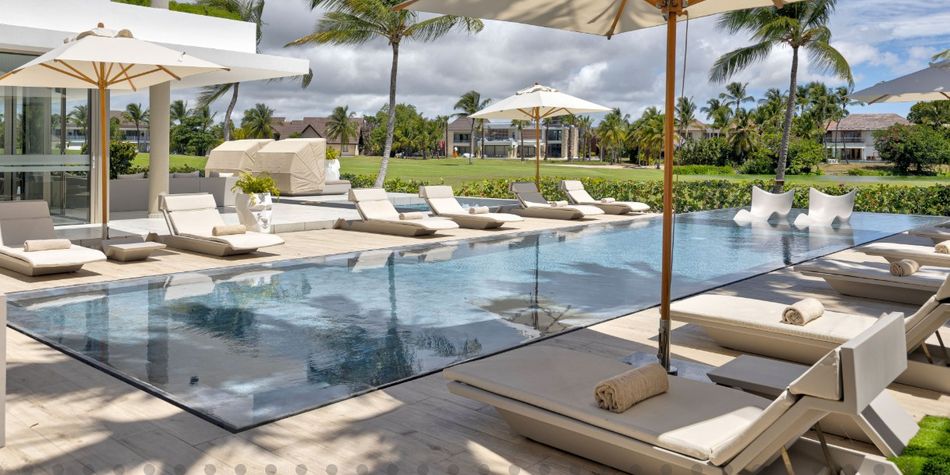 Up to a $2,000 Concierge Credit with Their Villa Escape