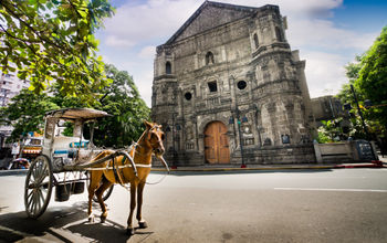 Horse & buggy in Manila