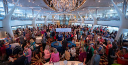 Advisors and suppliers mingled at the CoNexion trade show.