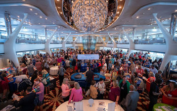 Advisors and suppliers mingled at the CoNexion trade show.