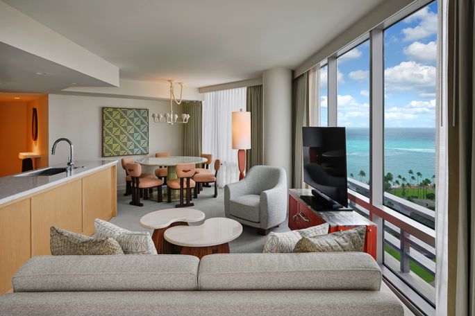 Hilton Marks Milestone $100 Million Resort Reimagining in Hawaii Hilton Marks Milestone $100 Million Resort Reimagining in Hawaii