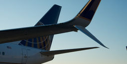 United Airlines plane wing.