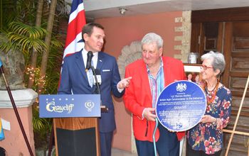 Garzarolis accept Blue Plaque