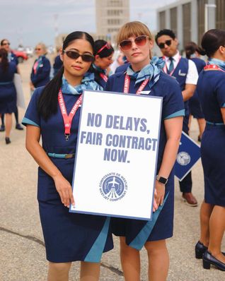 WestJet and CUPE remain at the bargaining table