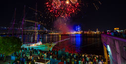 Visit philadelphia, wawa welcome america, fireworks, independence day, 4th of july