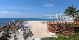 Cancun hotel zone view