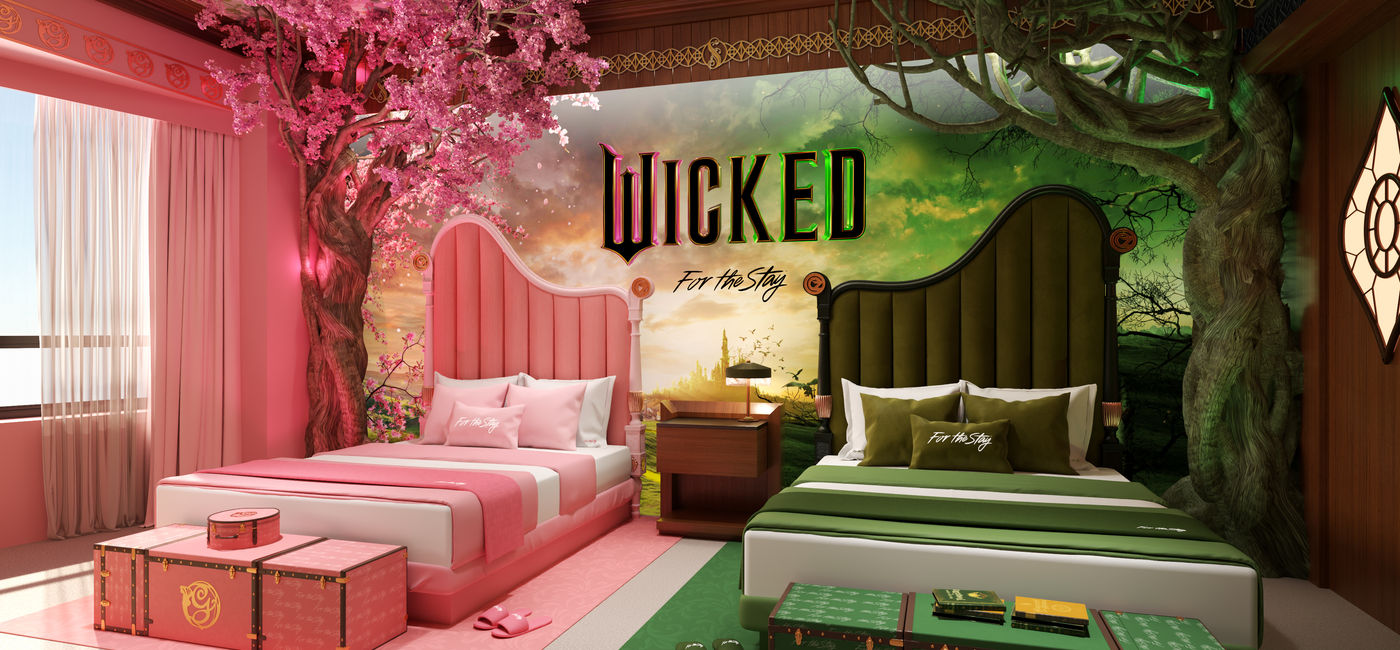 Image: Stay Like Wicked Suite at New York Hilton Midtown (Photo Credit: Hilton Hotels)