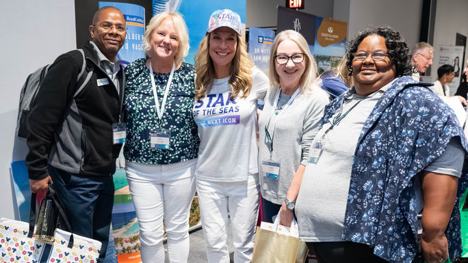 Travel agents and suppliers attend a trade show. Travel agents and suppliers attend a trade show.