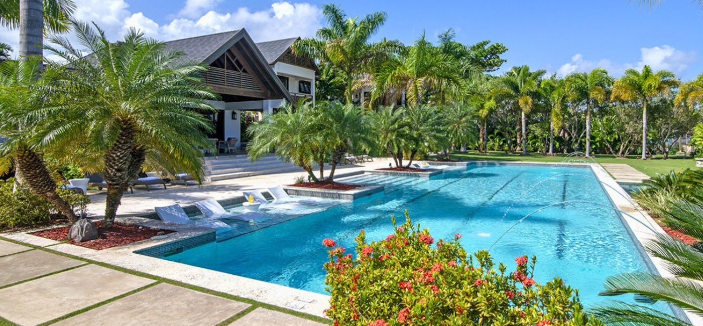 Image: (Courtesy of Villas of Distinction) (Photo Credit: Canoe Cove)