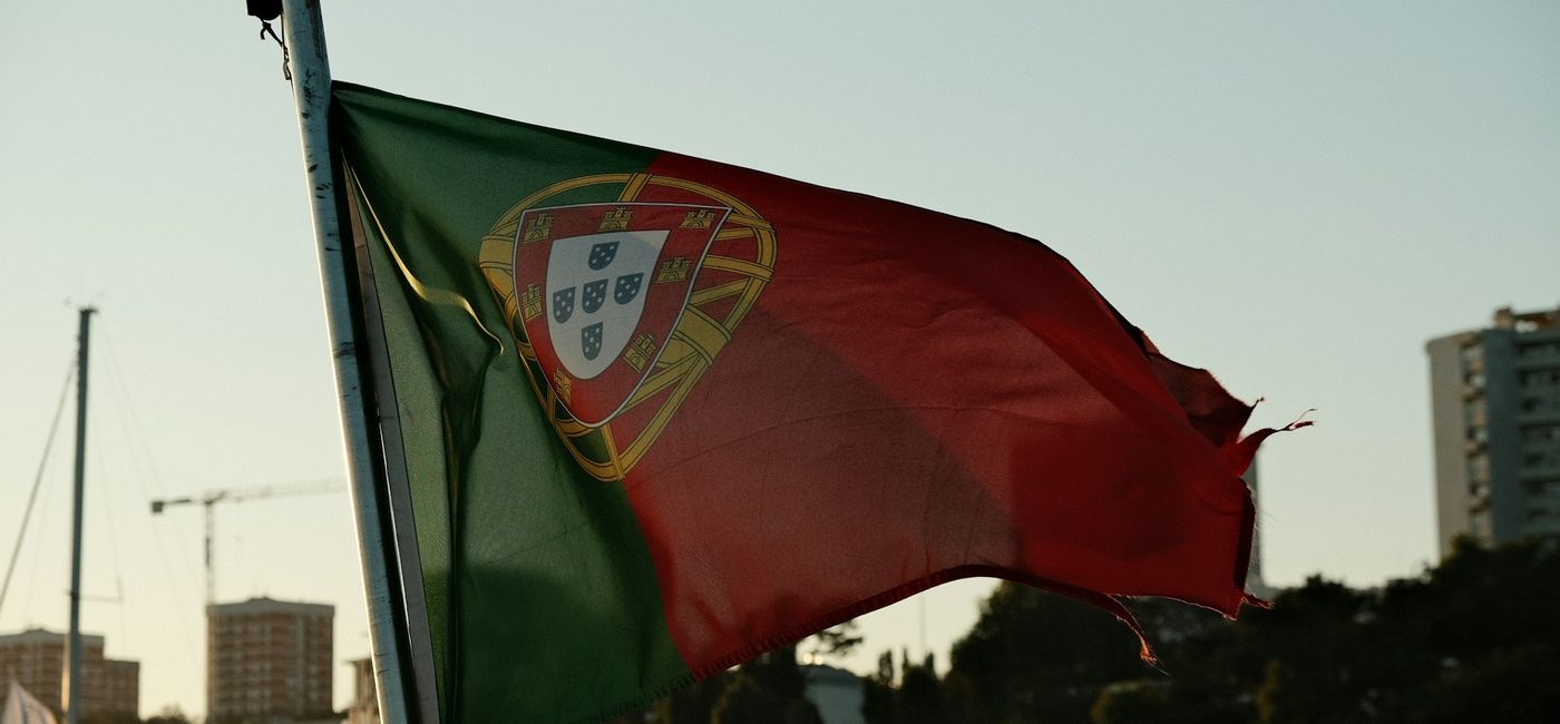 Image: Les feux, qui ont commencé le mois dernier au Portugal avant de s’étendre en août à l’Espagne, ont été amplifiés par la sécheresse et la chaleur estivales sur la péninsule Ibérique (Photo Credit: Max Kukurudziak/Unsplash)