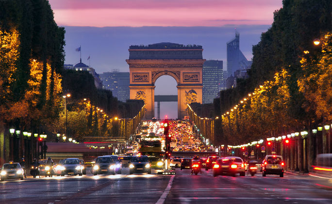 Travel Advisors Weigh in on Hot 2026 Europe Destinations paris, champs elysees, arc de triomphe, landmarks of paris